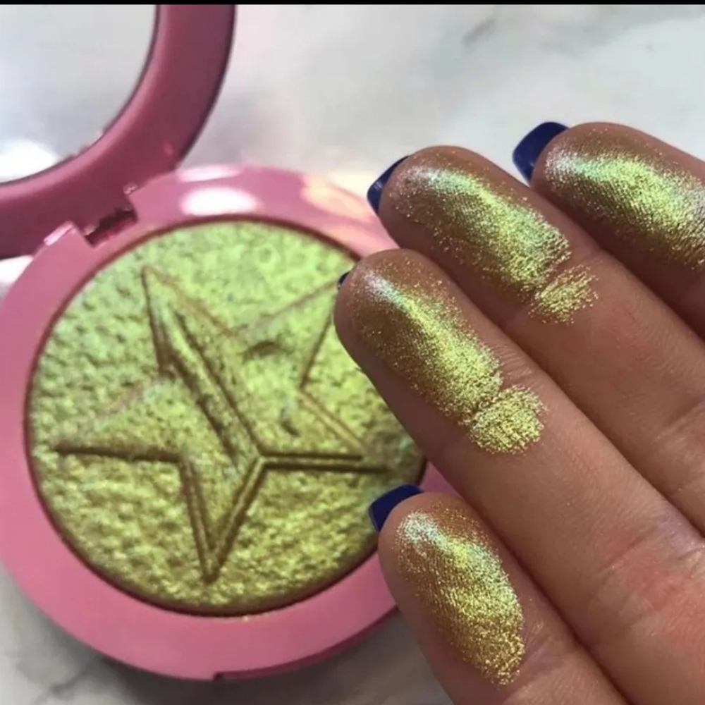 NEW Jeffree Star Supreme Frost Highlighting Powder Money Honey Highlighter Green